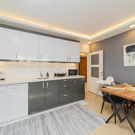 Lovely Near In Muratpasa, Apartament Antalya